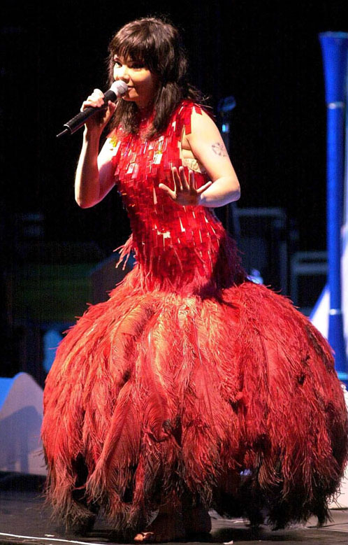 Björk Concert The Coliseum - English National Opera 2001